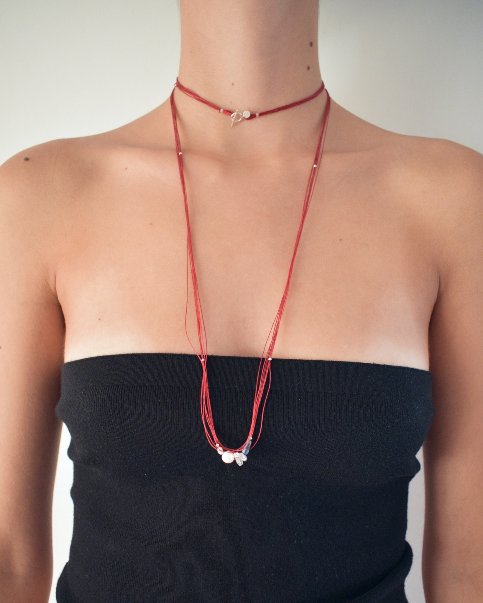 Api Red Necklace / Pearl and Lapis